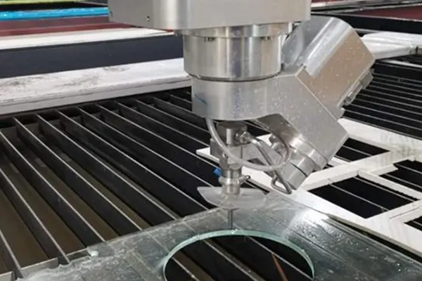 水刀切割加工，高效、環(huán)保、精準(zhǔn)的現(xiàn)代加工技術(shù)